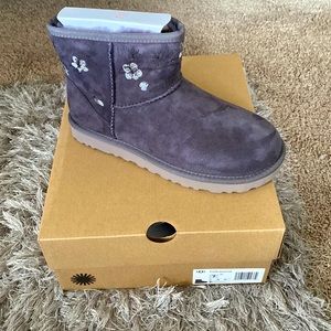 Brand new women Ugg boot size 7.